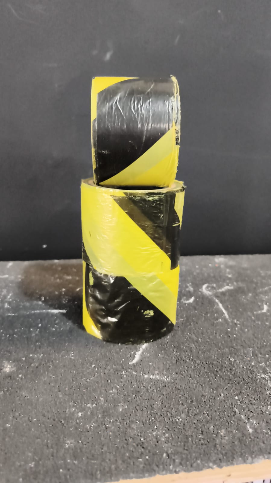 Fita zebrada 70mm x 50m sem adesivo Plastcor