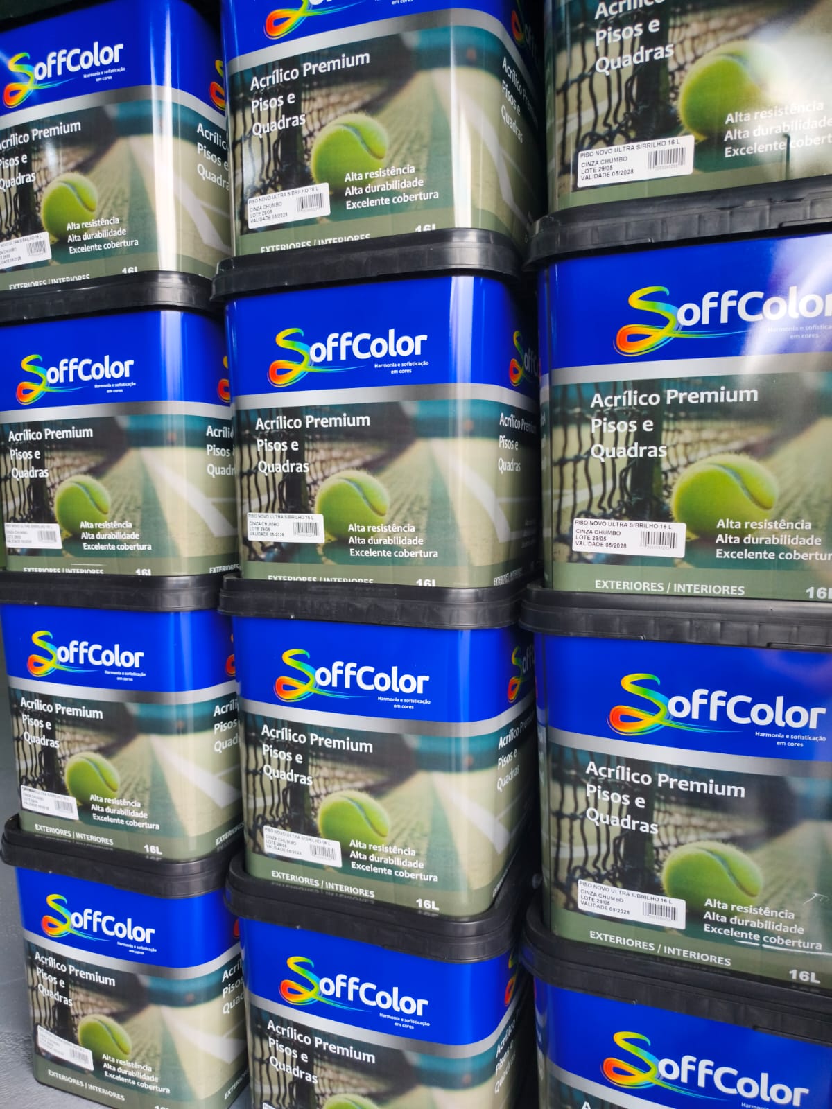 Tinta de piso semi brilho SoffColor 16L